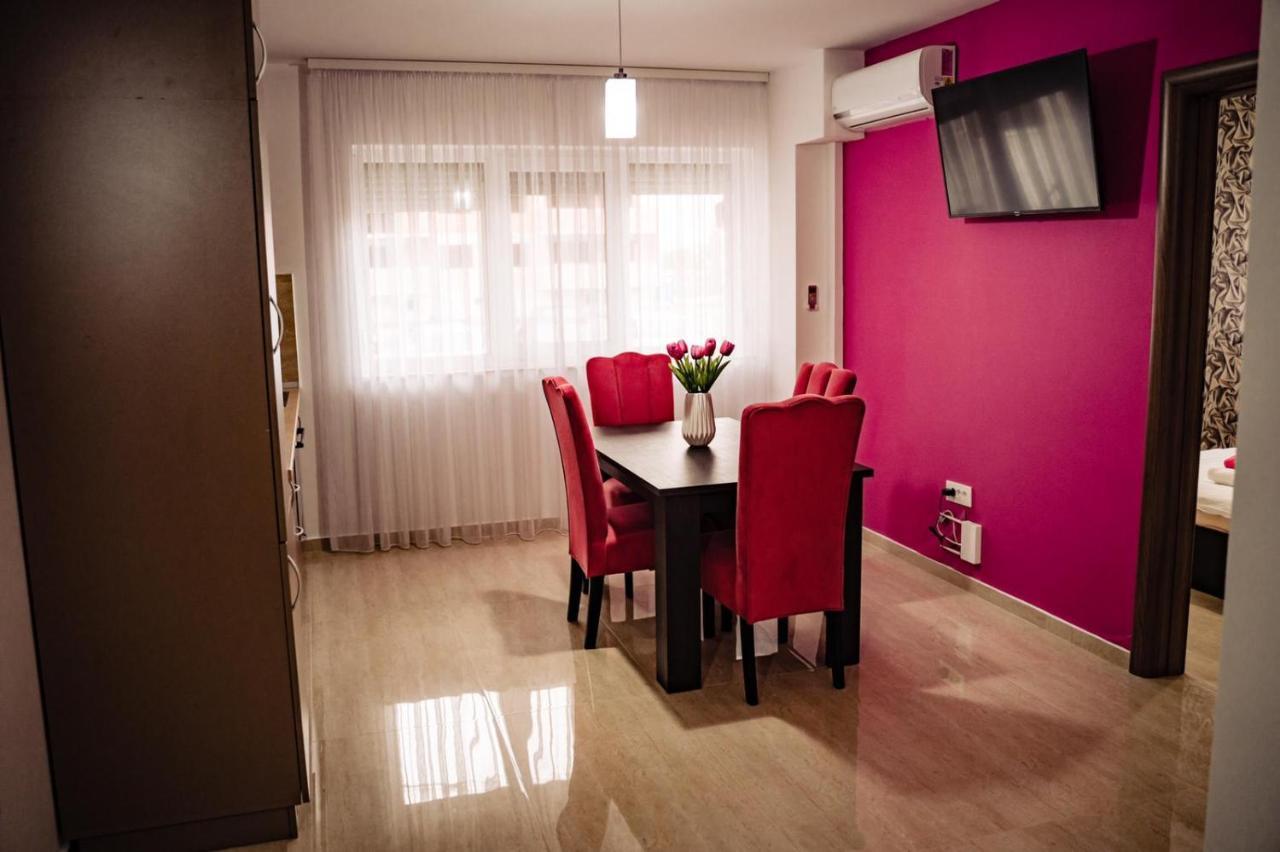 Apartment Gabriela'S Home Oradea Exteriér fotografie